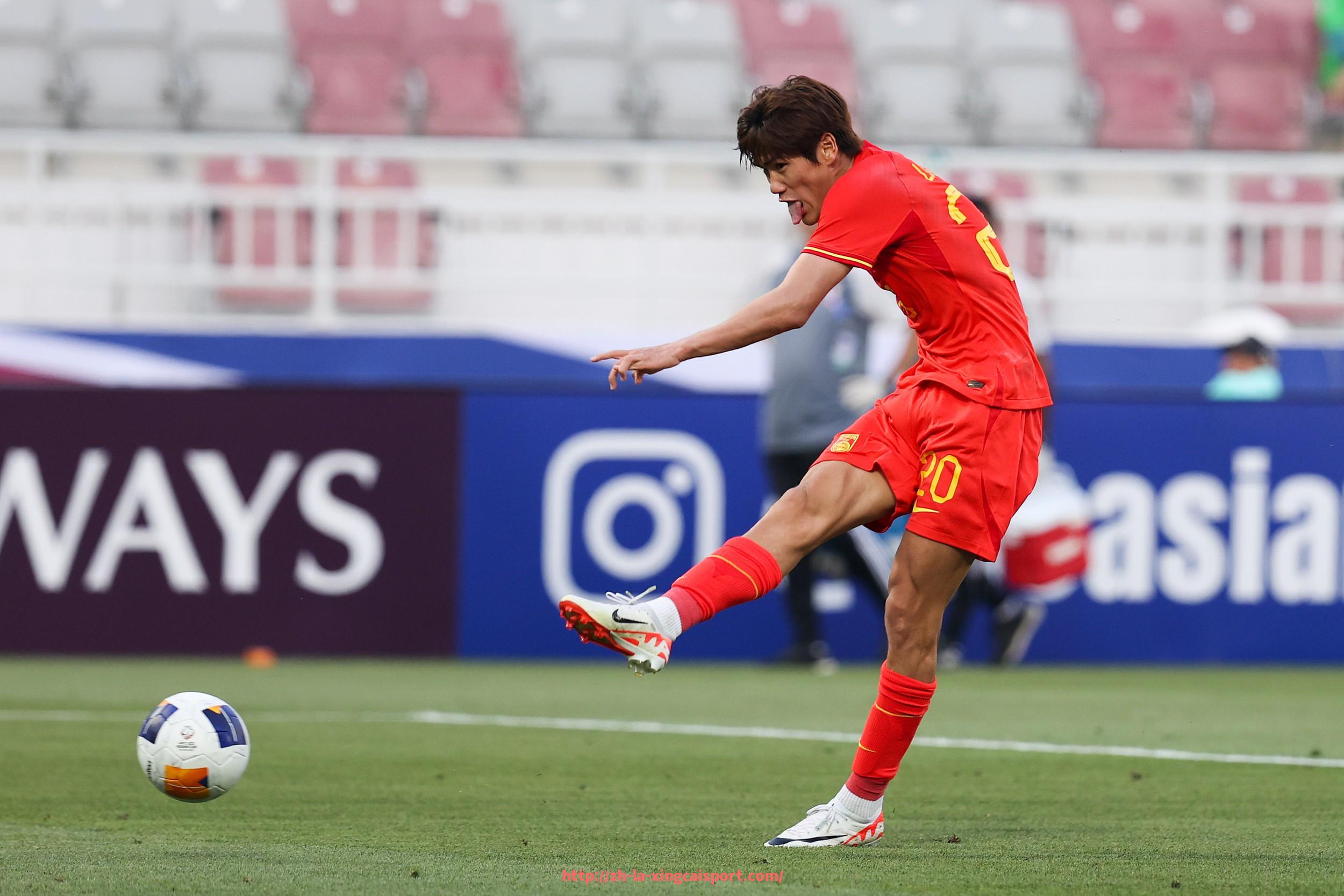 杏彩体育-意甲帕尔马球队历史及现状全方位解析